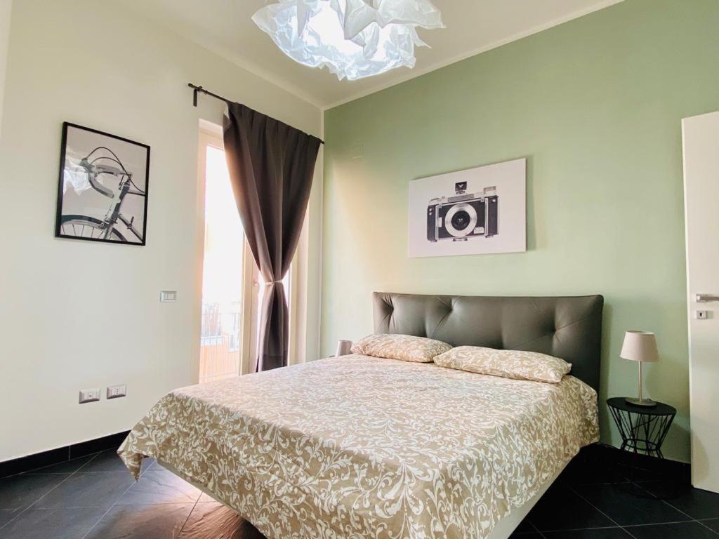 Sea View Apartment 5 Mt From The Beach Salerno Exterior photo
